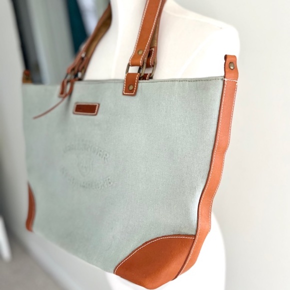 Le Papillon " Be The Change" Large Grey Canvas Tote - Picture 2 of 8